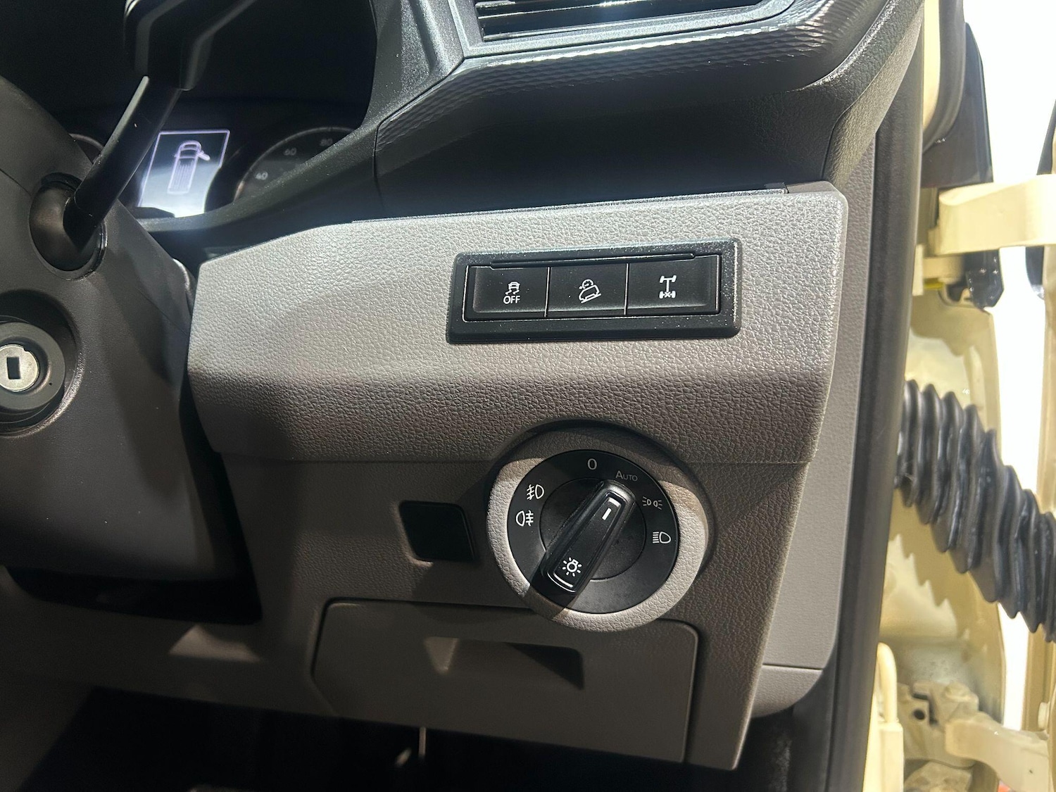 Used Volkswagen Transporter 2024 for sale - 76803540: Photo 10