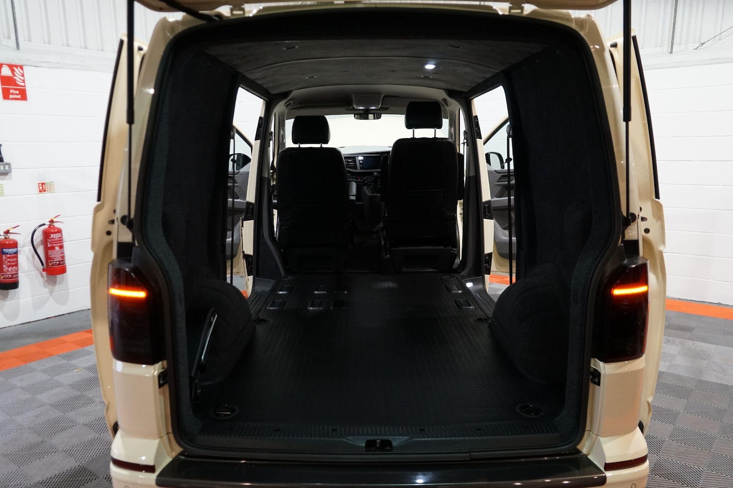 Used Volkswagen Transporter 2024 for sale - 76803540: Photo 26