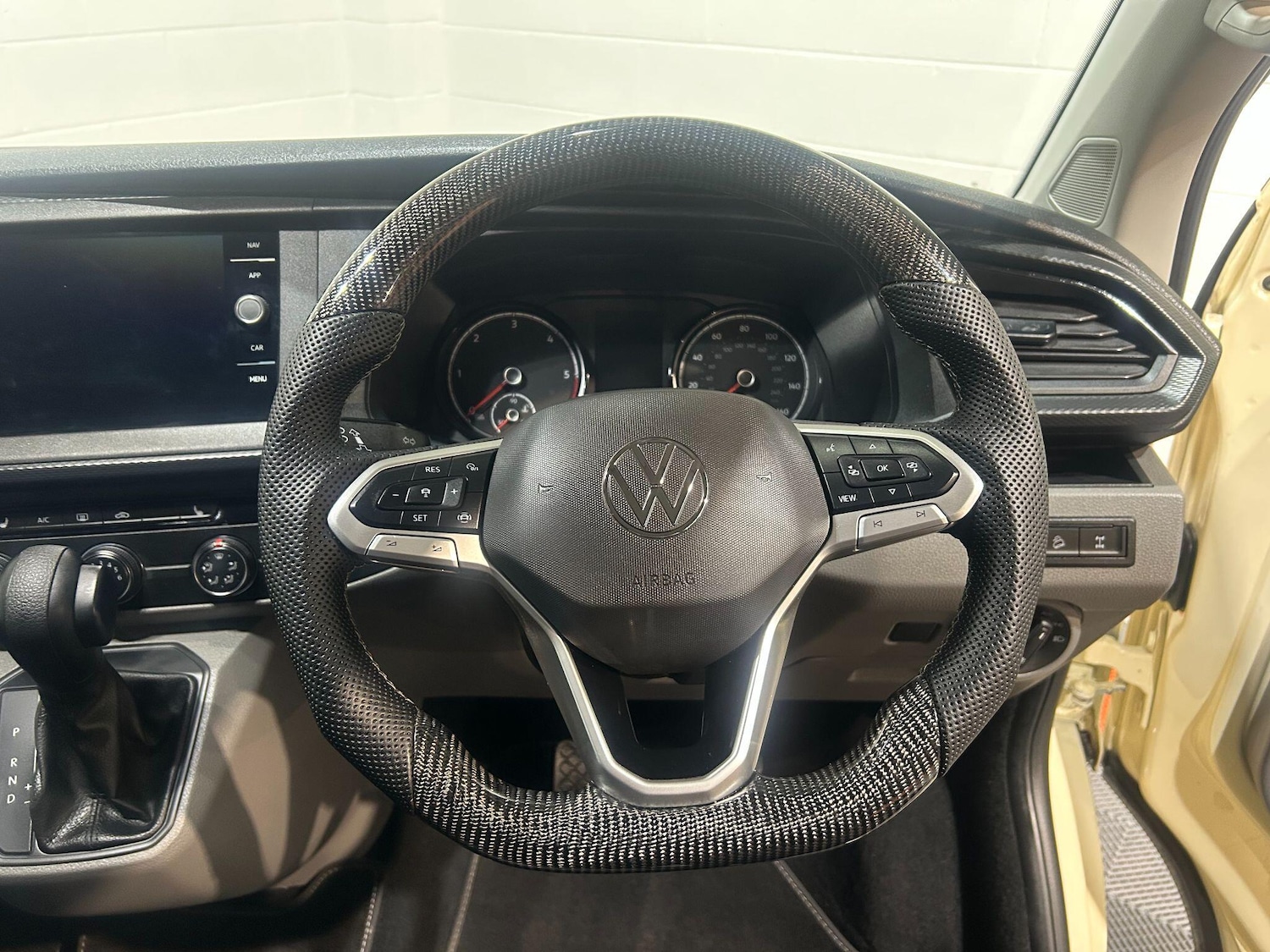 Used Volkswagen Transporter 2024 for sale - 76803540: Photo 27