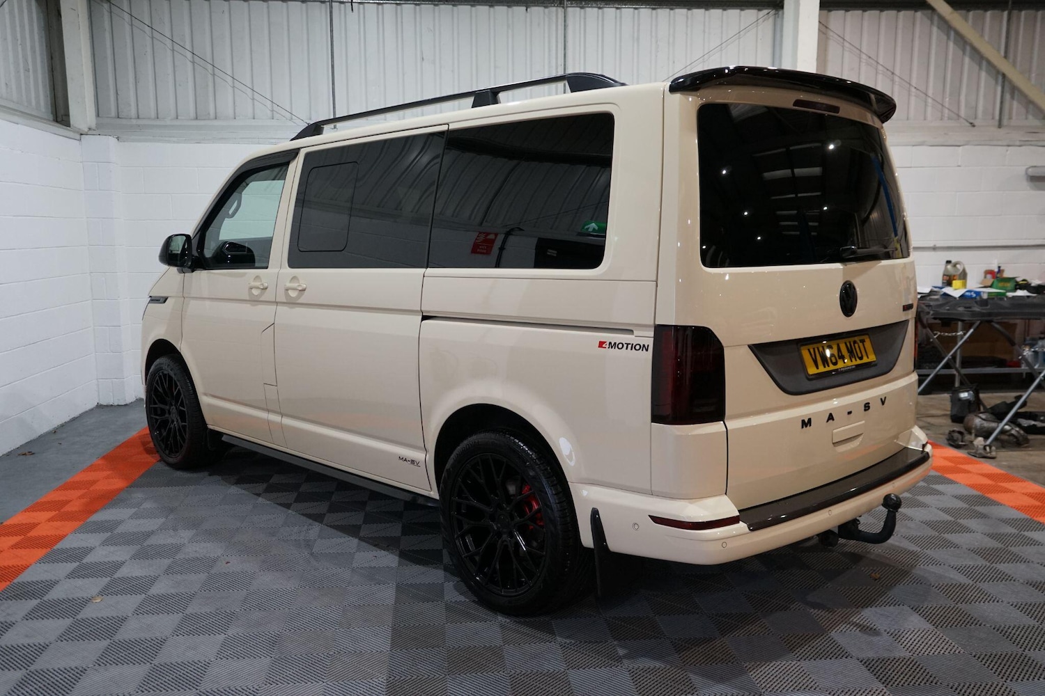 Used Volkswagen Transporter 2024 for sale - 76803540: Photo 4