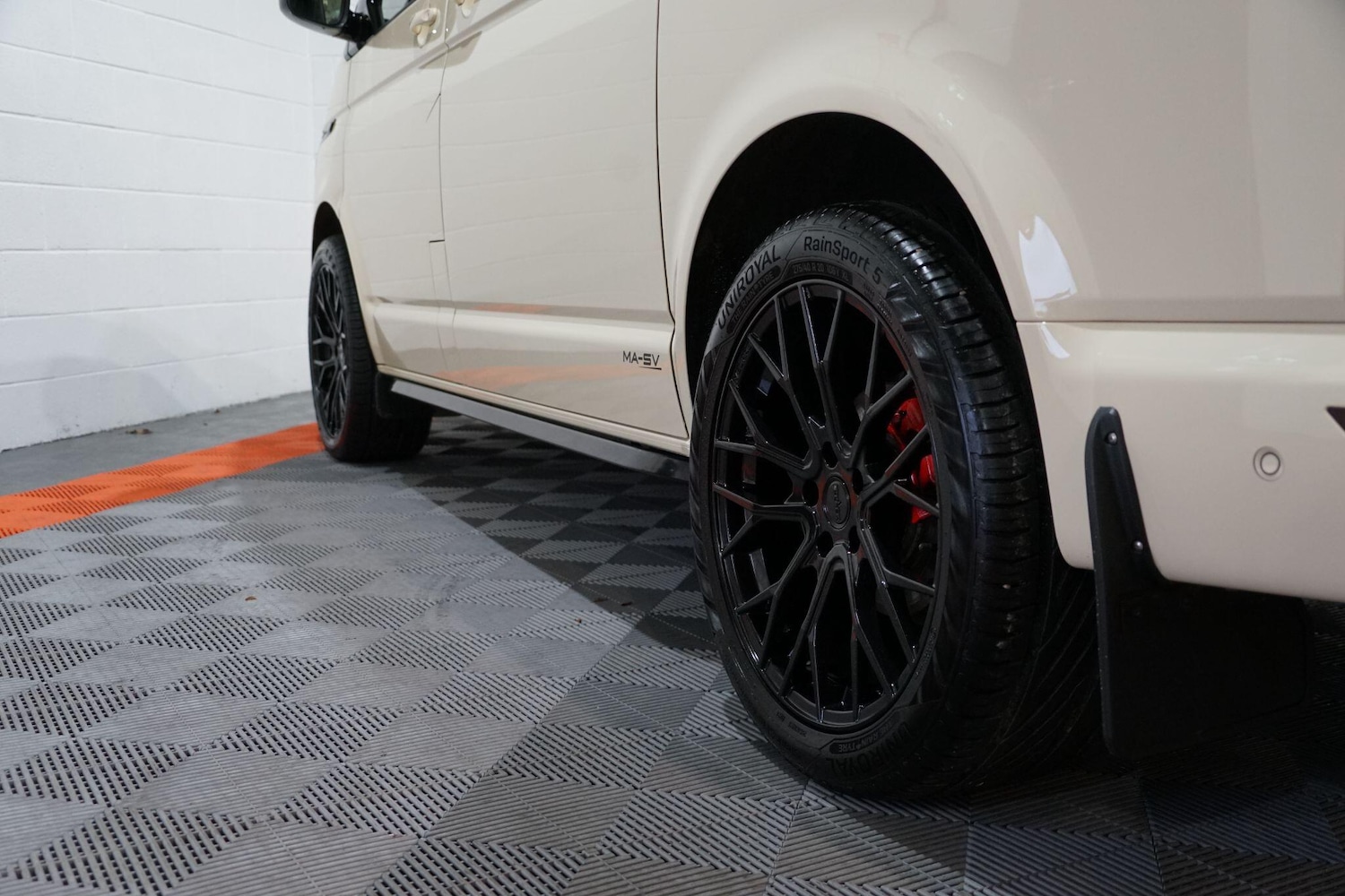 Used Volkswagen Transporter 2024 for sale - 76803540: Photo 44