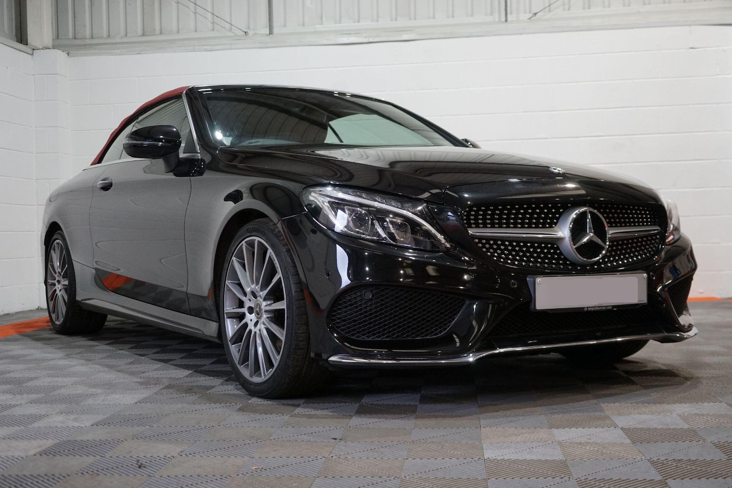 Used Mercedes-Benz C Class 2018 for sale - 77174888: Photo 1