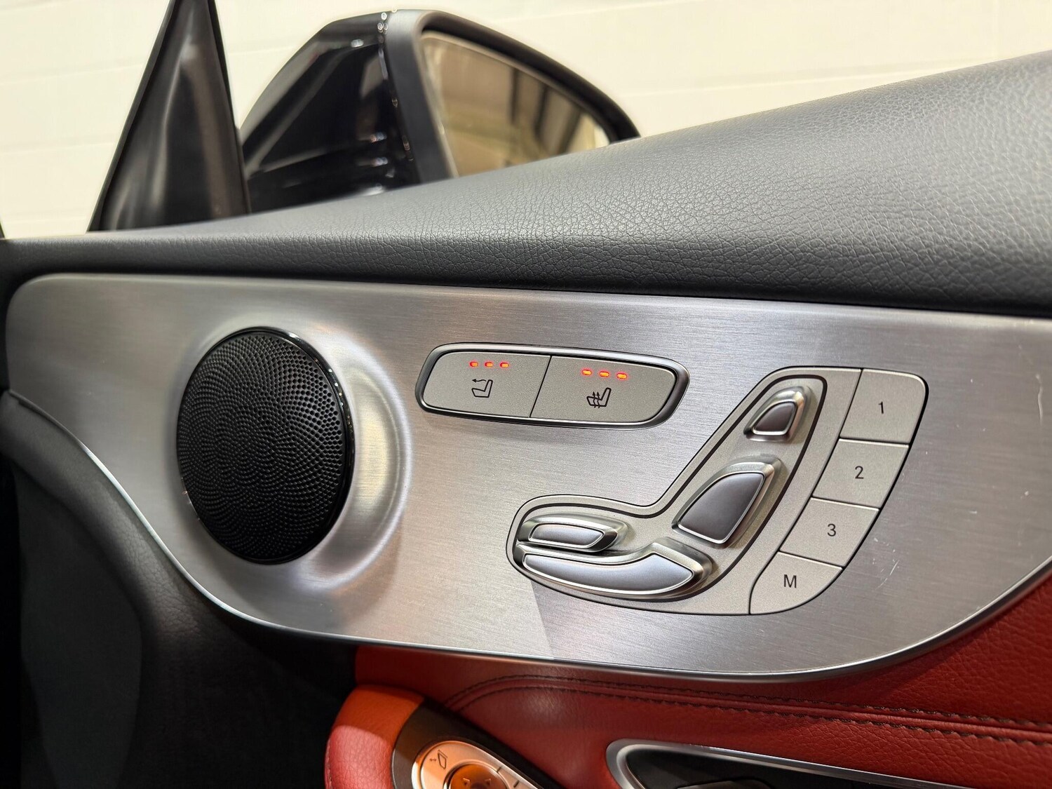 Used Mercedes-Benz C Class 2018 for sale - 77174888: Photo 34