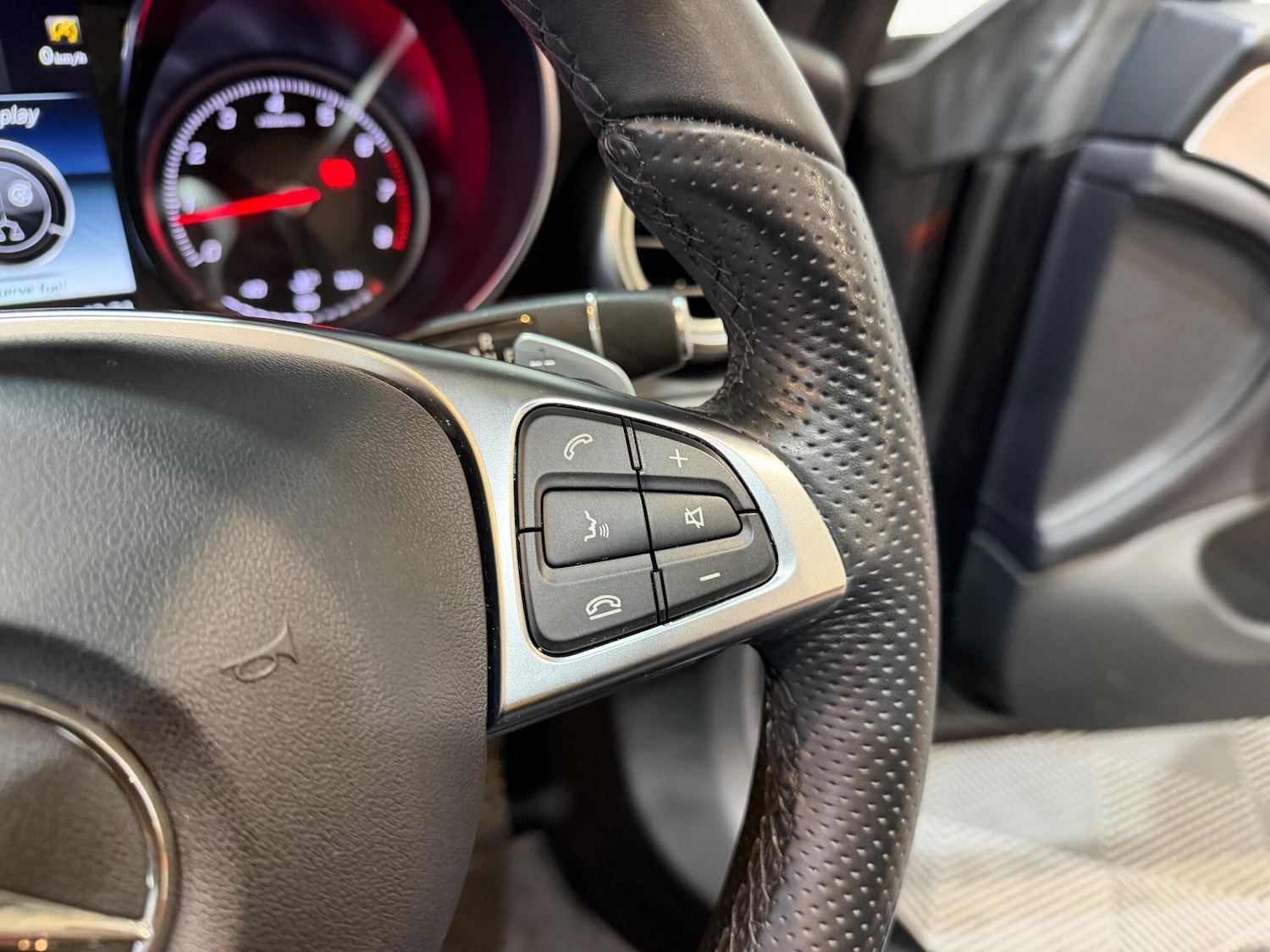 Used Mercedes-Benz C Class 2018 for sale - 77174888: Photo 39