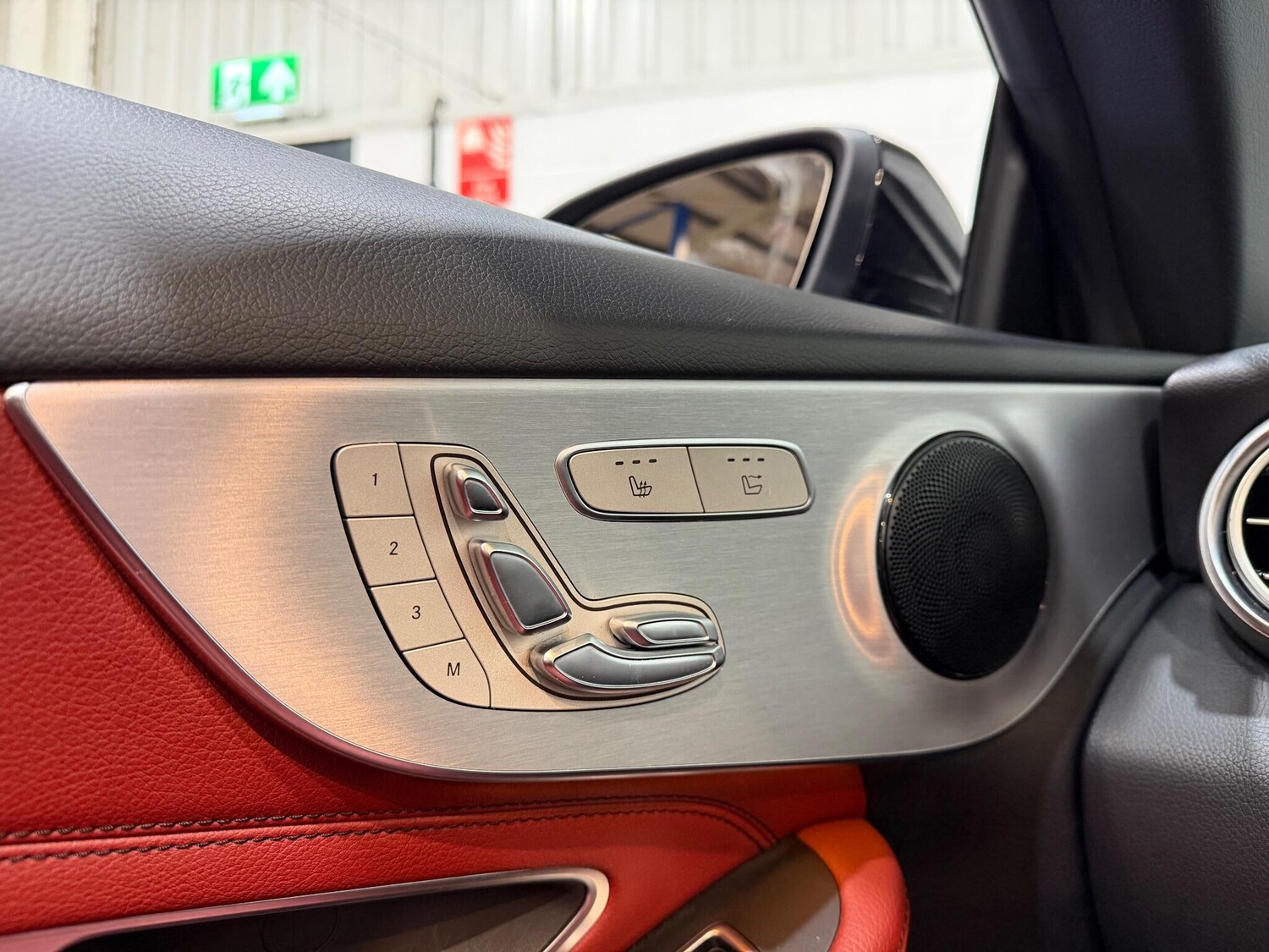 Used Mercedes-Benz C Class 2018 for sale - 77174888: Photo 41