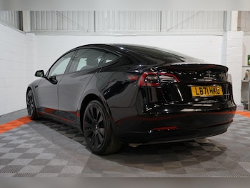 Used Tesla Model 3 2021 for sale - 76800963: Photo