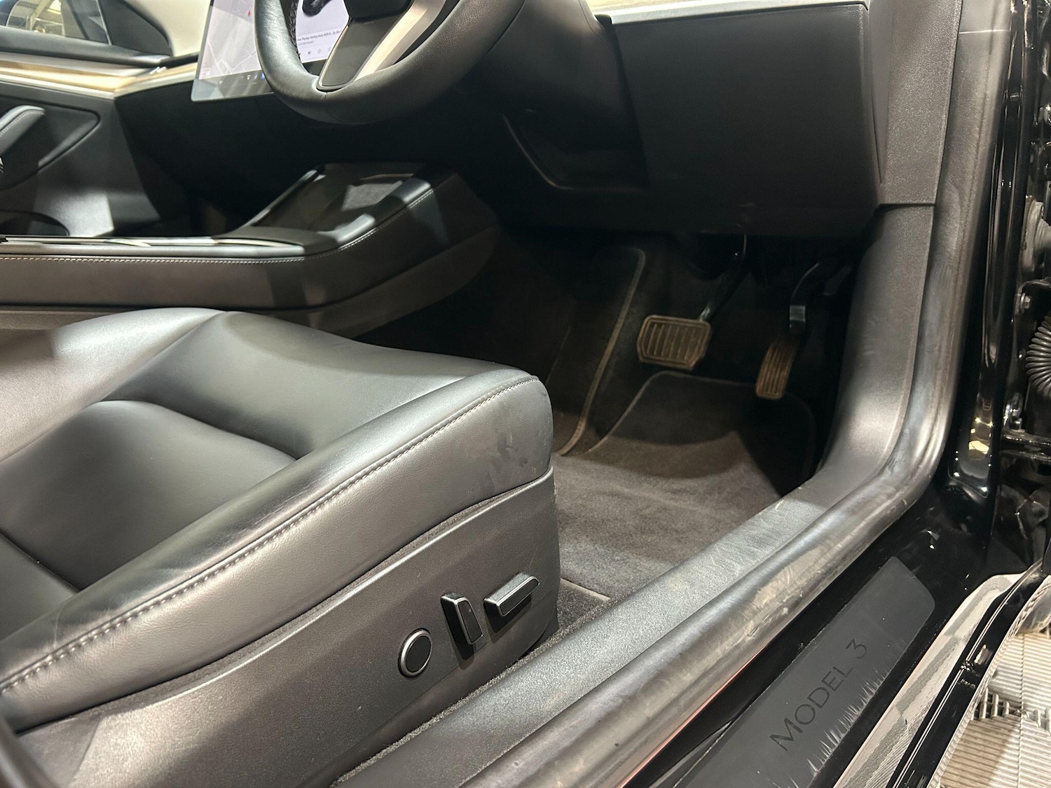 Used Tesla Model 3 2021 for sale - 76800963: Photo 47