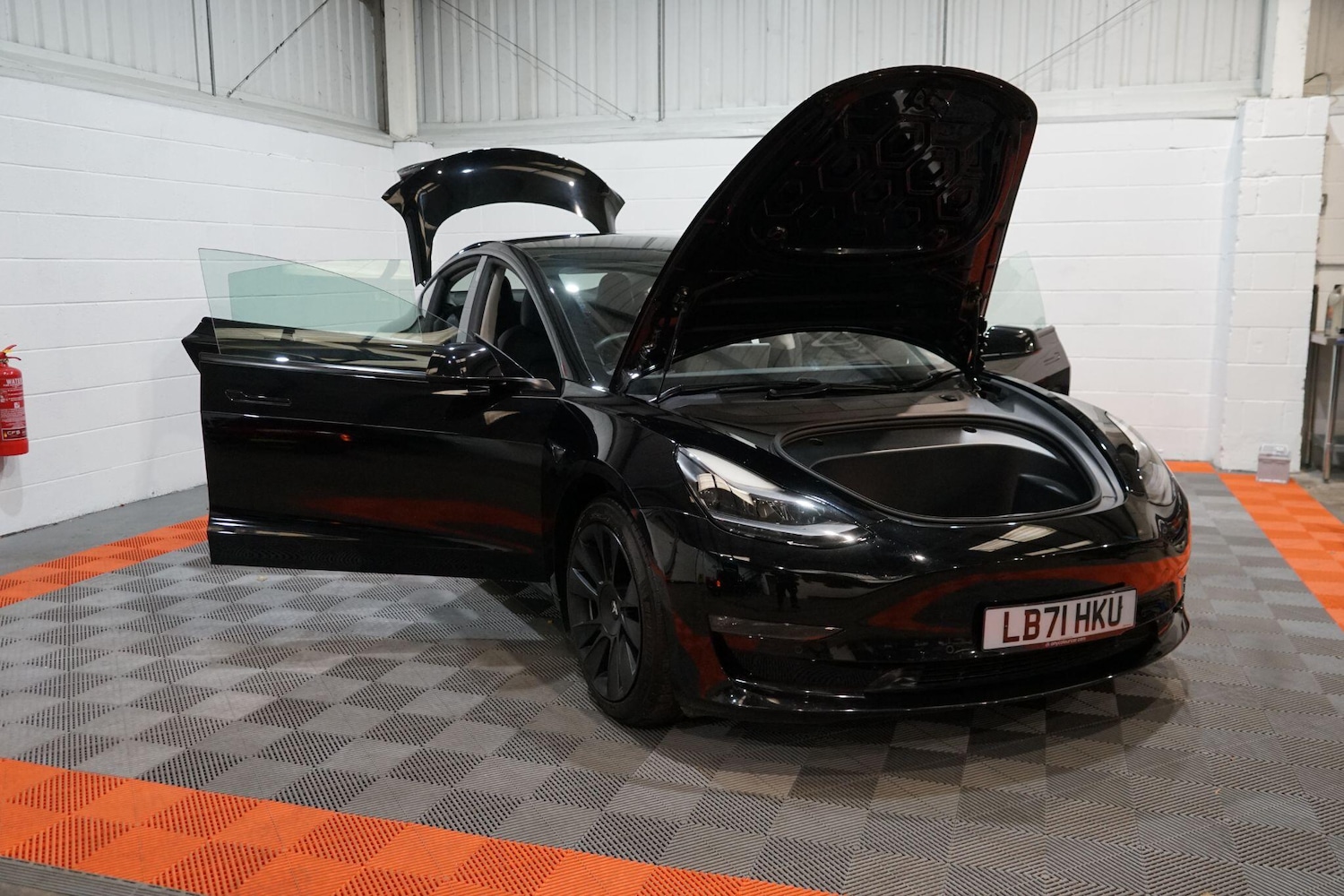 Used Tesla Model 3 2021 for sale - 76800963: Photo 8