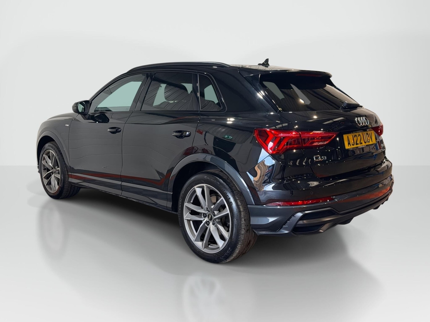 Used Audi Q3 for sale - 77925180: Photo 3