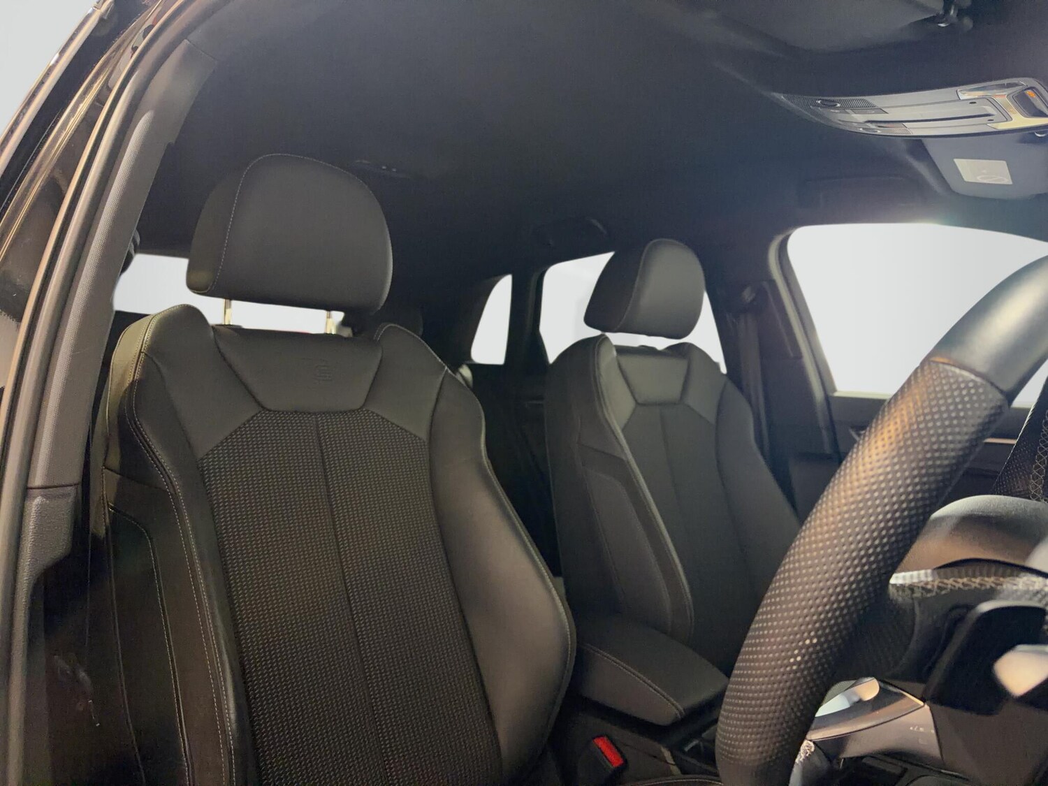 Used Audi Q3 for sale - 77925180: Photo 34