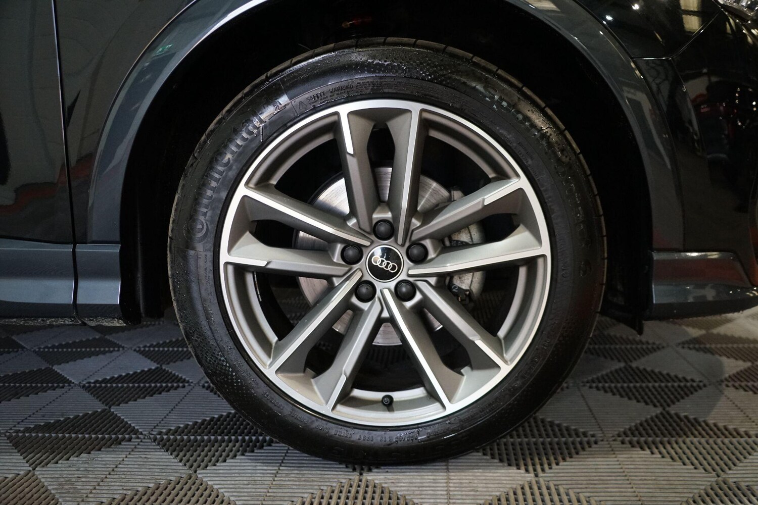 Used Audi Q3 for sale - 77925180: Photo 48