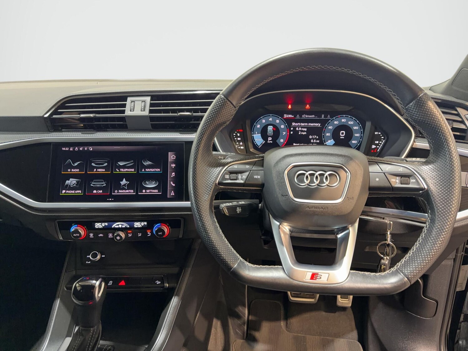 Used Audi Q3 for sale - 77925180: Photo 65