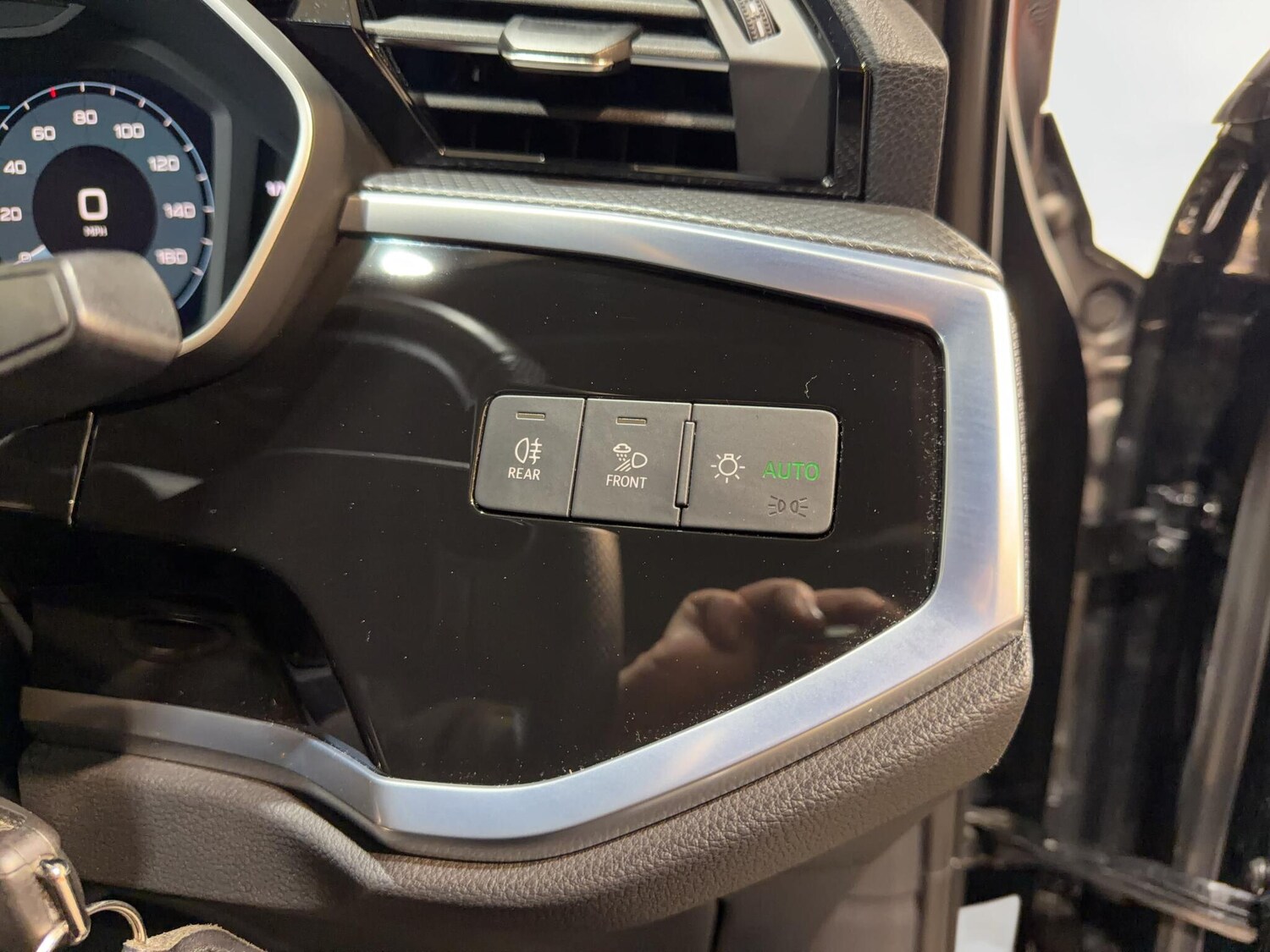 Used Audi Q3 for sale - 77925180: Photo 73