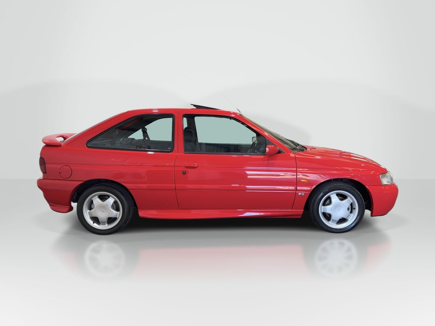 Used Ford Escort 1995 for sale - 77970297: Photo 23