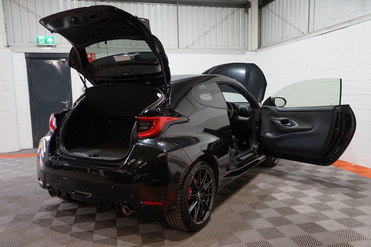 Used Toyota Yaris 2021 for sale - 78100527: Photo 21