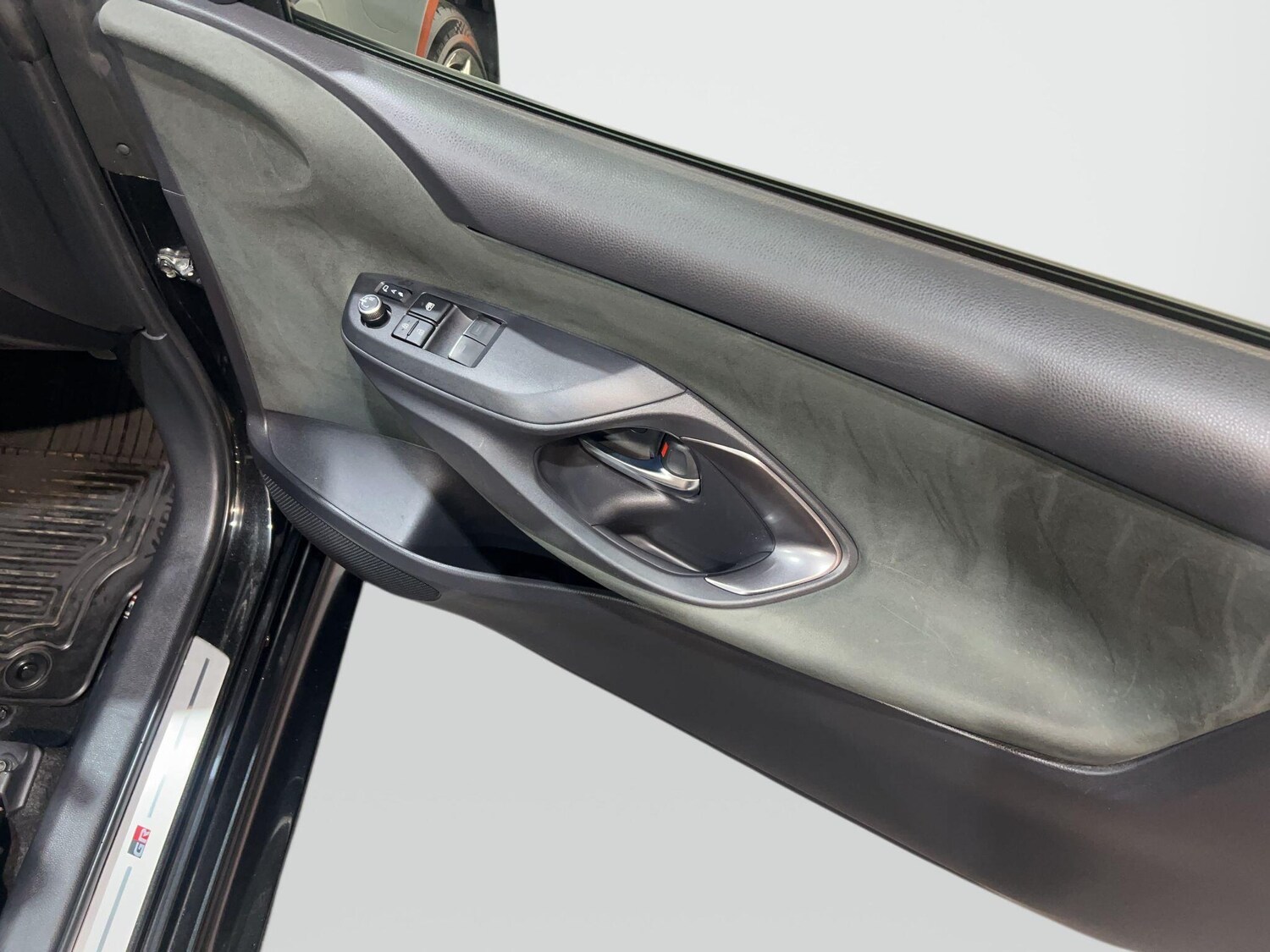 Used Toyota Yaris 2021 for sale - 78100527: Photo 37