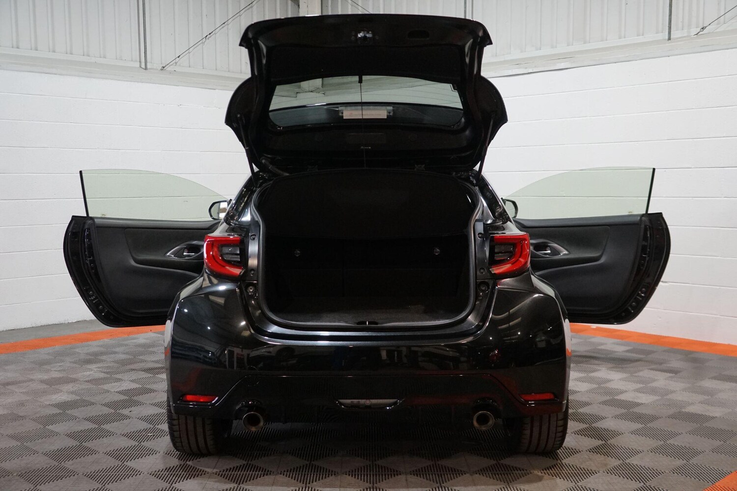 Used Toyota Yaris 2021 for sale - 78100527: Photo 51