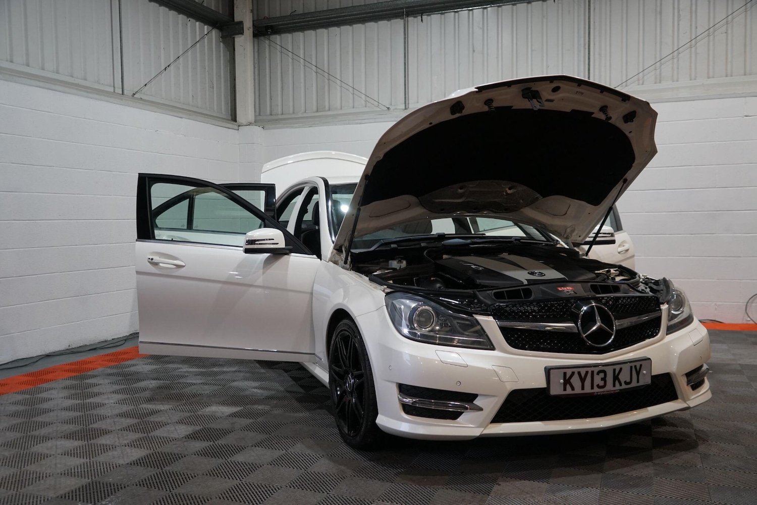 Used Mercedes-Benz C Class 2013 for sale - 77612468: Photo 10