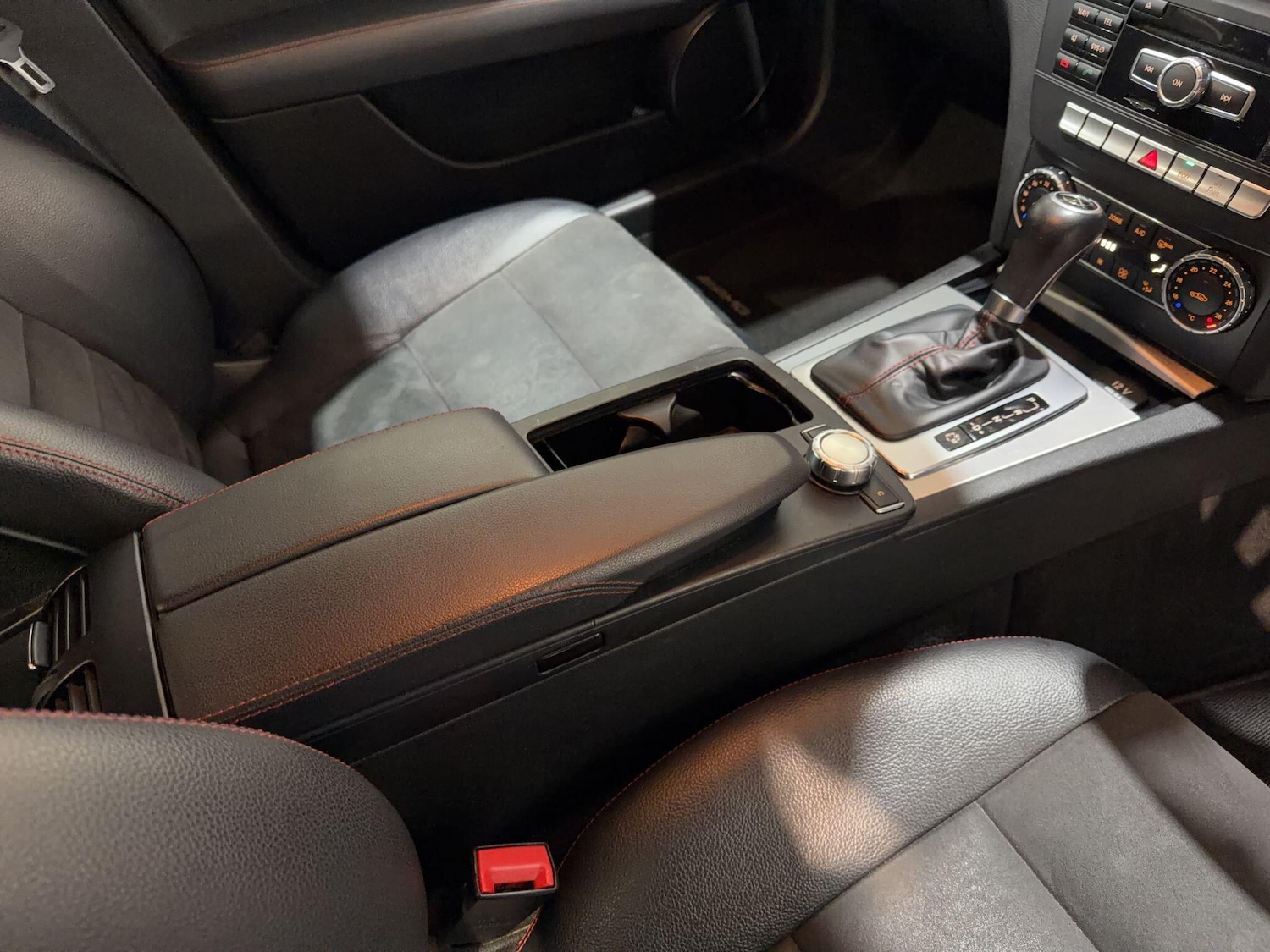 Used Mercedes-Benz C Class 2013 for sale - 77612468: Photo 28