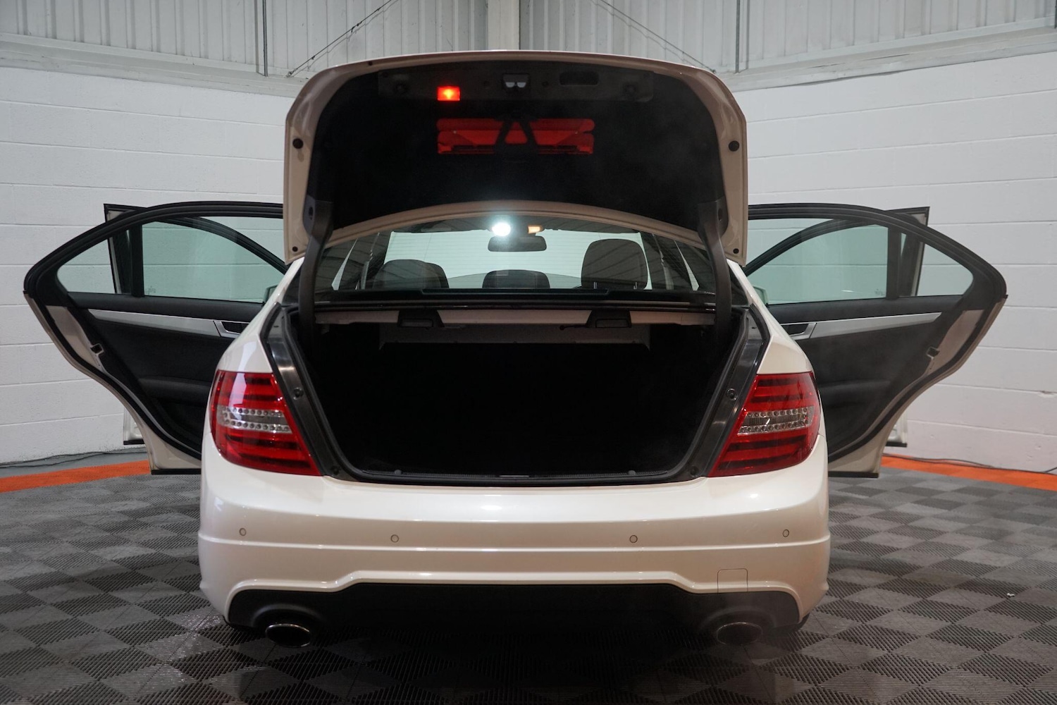 Used Mercedes-Benz C Class 2013 for sale - 77612468: Photo 60