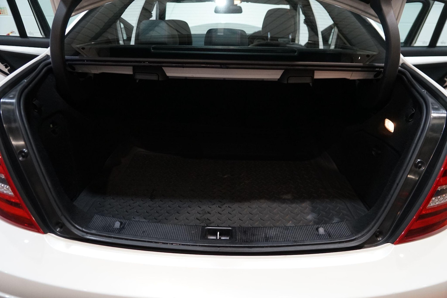 Used Mercedes-Benz C Class 2013 for sale - 77612468: Photo 61