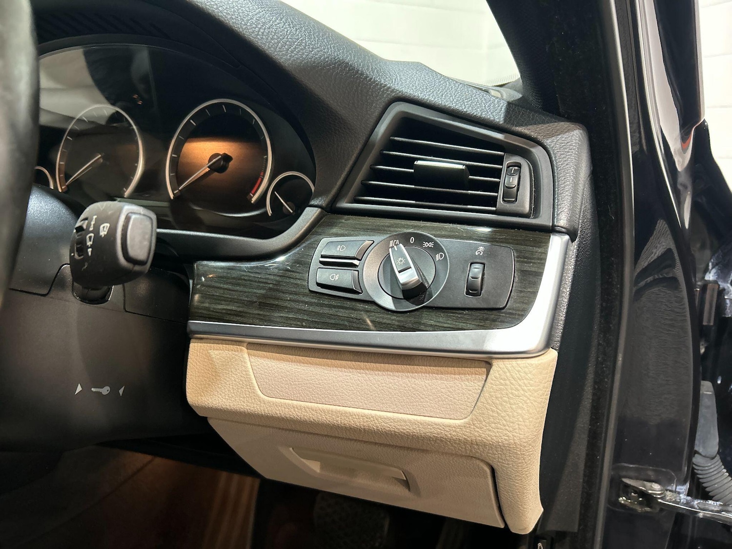 Used BMW 5 Series 2015 for sale - 76832579: Photo 17