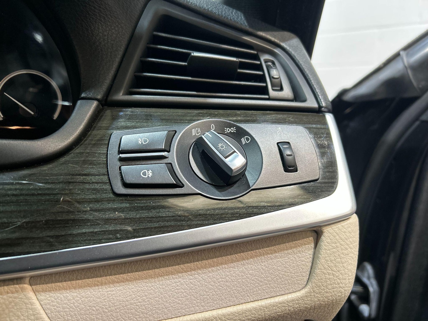 Used BMW 5 Series 2015 for sale - 76832579: Photo 28