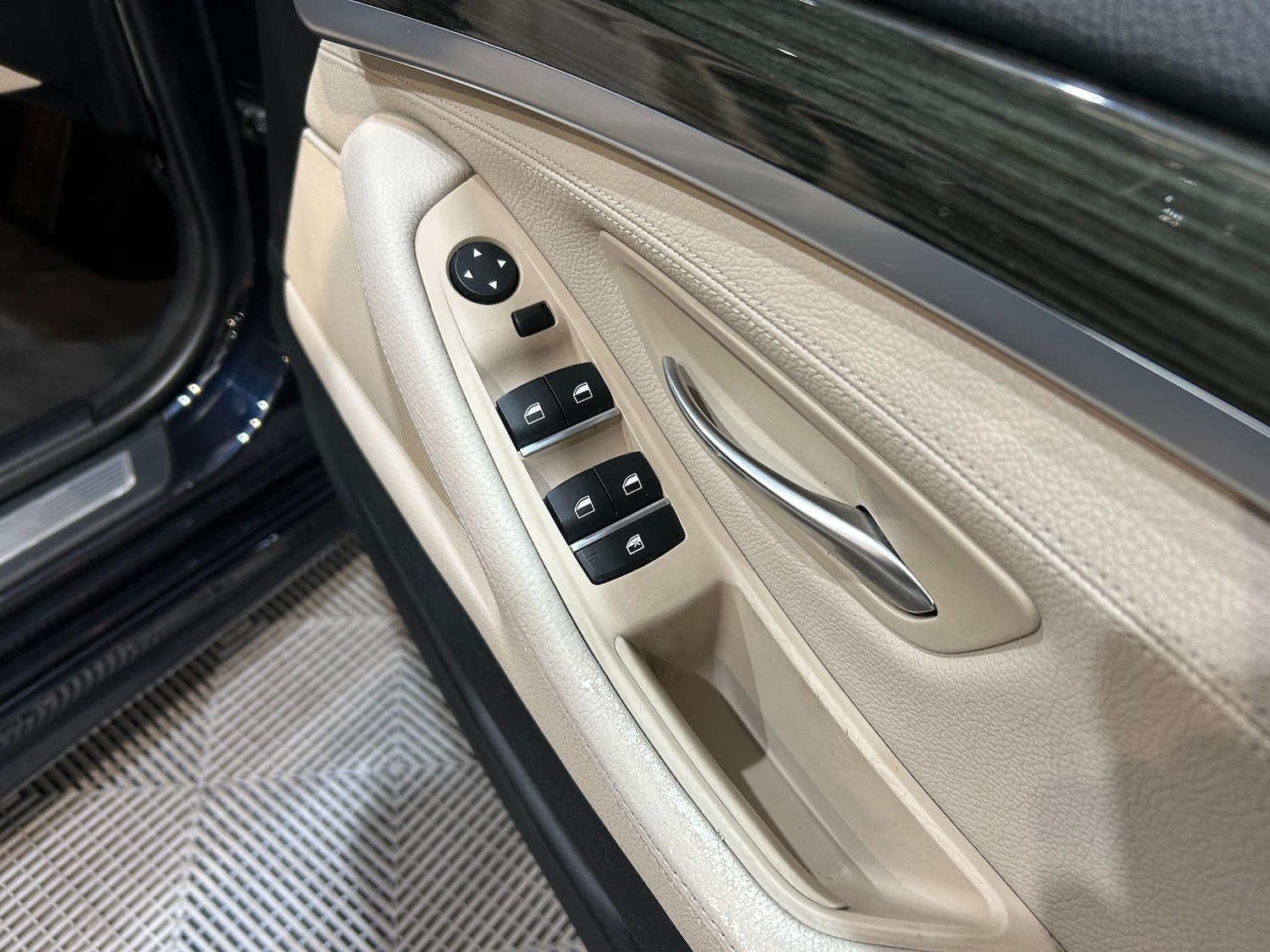 Used BMW 5 Series 2015 for sale - 76832579: Photo 39