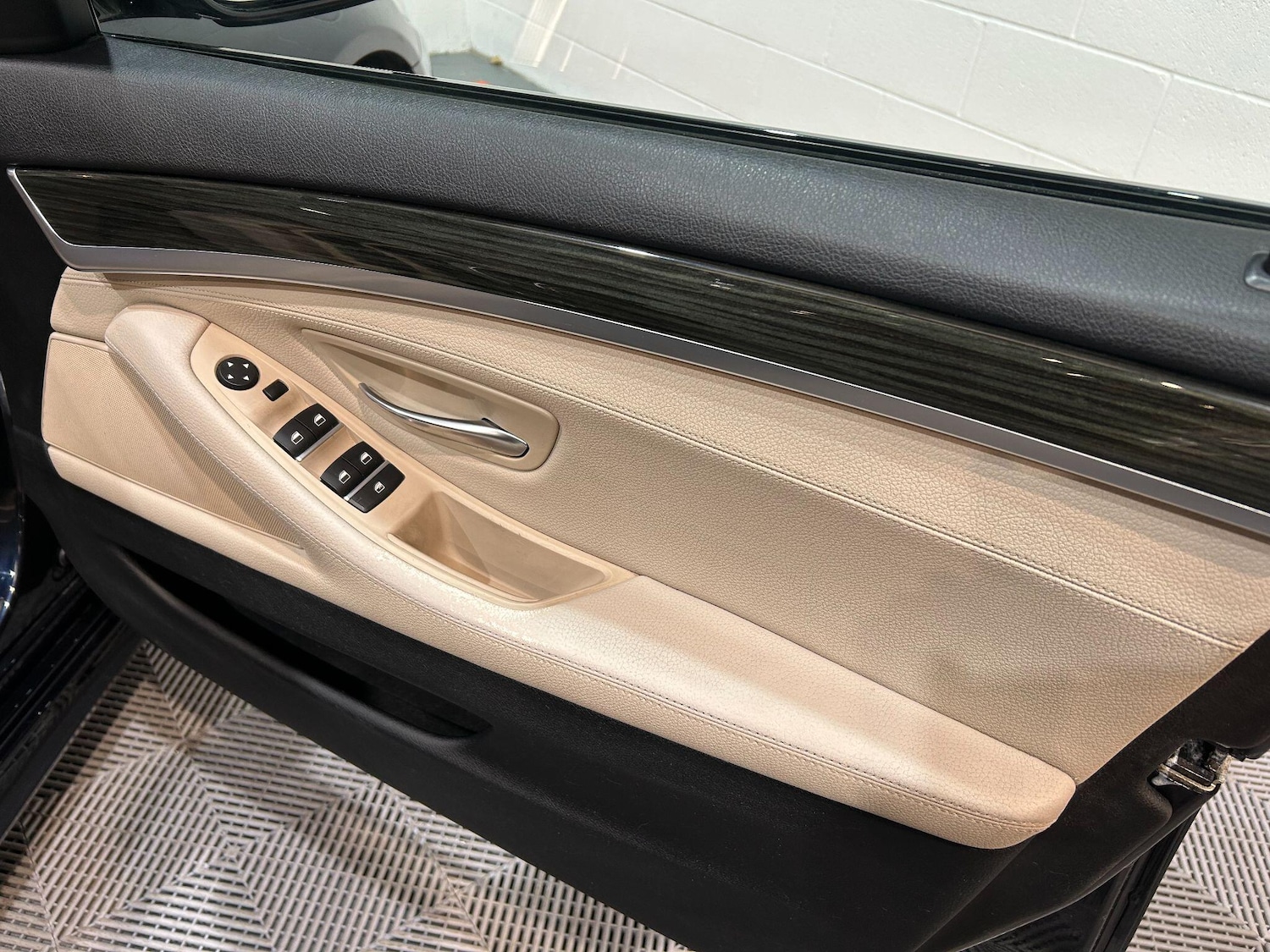 Used BMW 5 Series 2015 for sale - 76832579: Photo 41