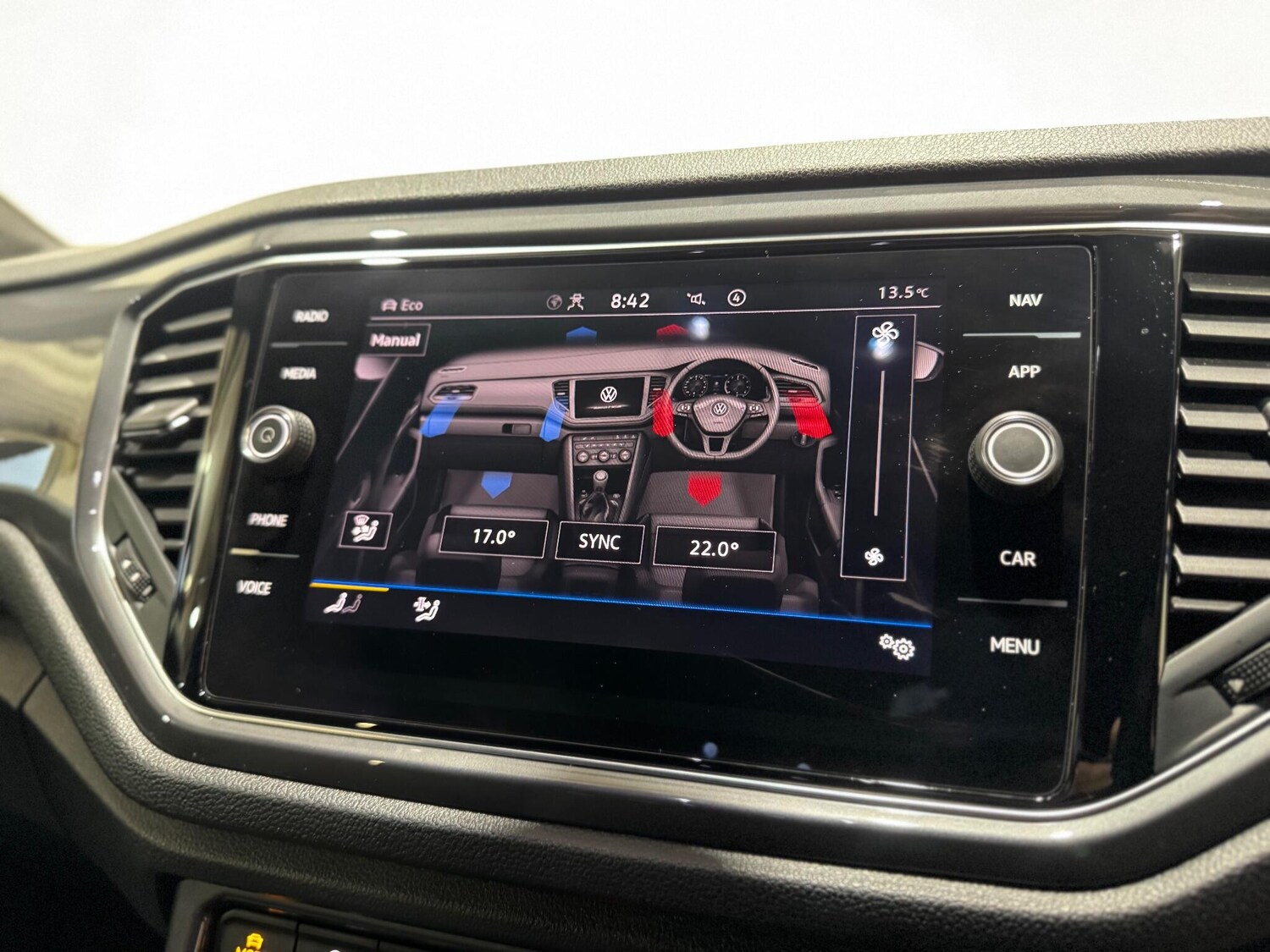 Used Volkswagen T-Roc 2022 for sale - 76803563: Photo 40