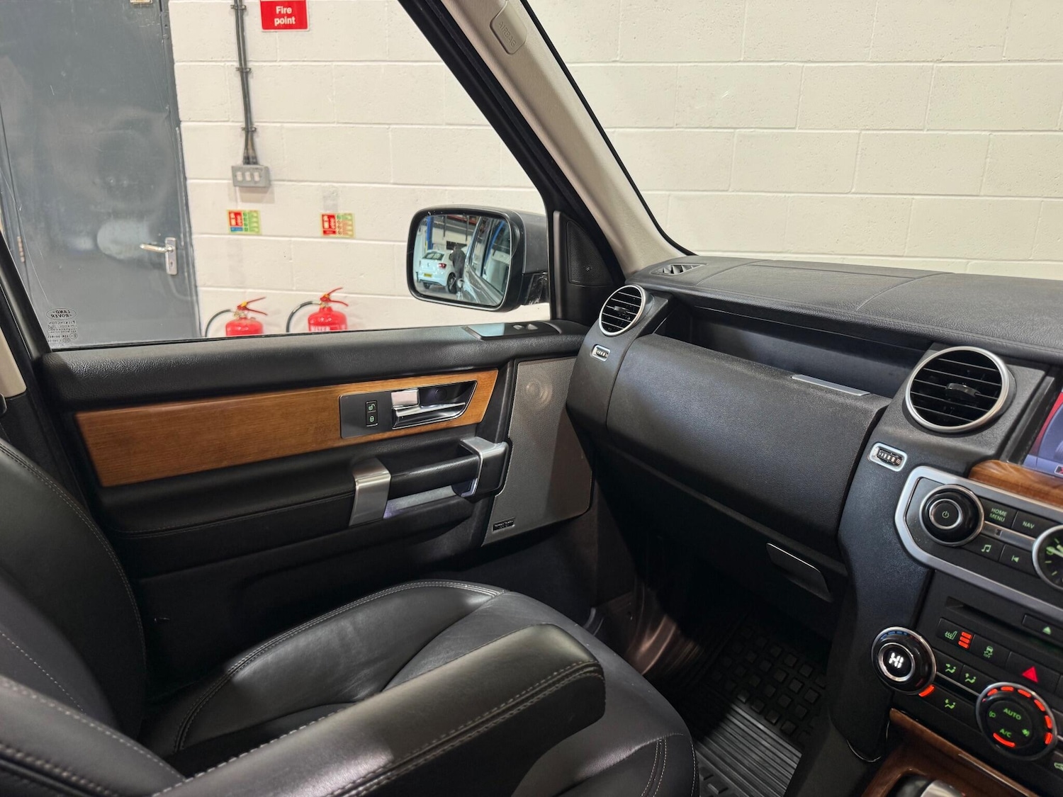 Used Land Rover Discovery 2011 for sale - 76803571: Photo 26