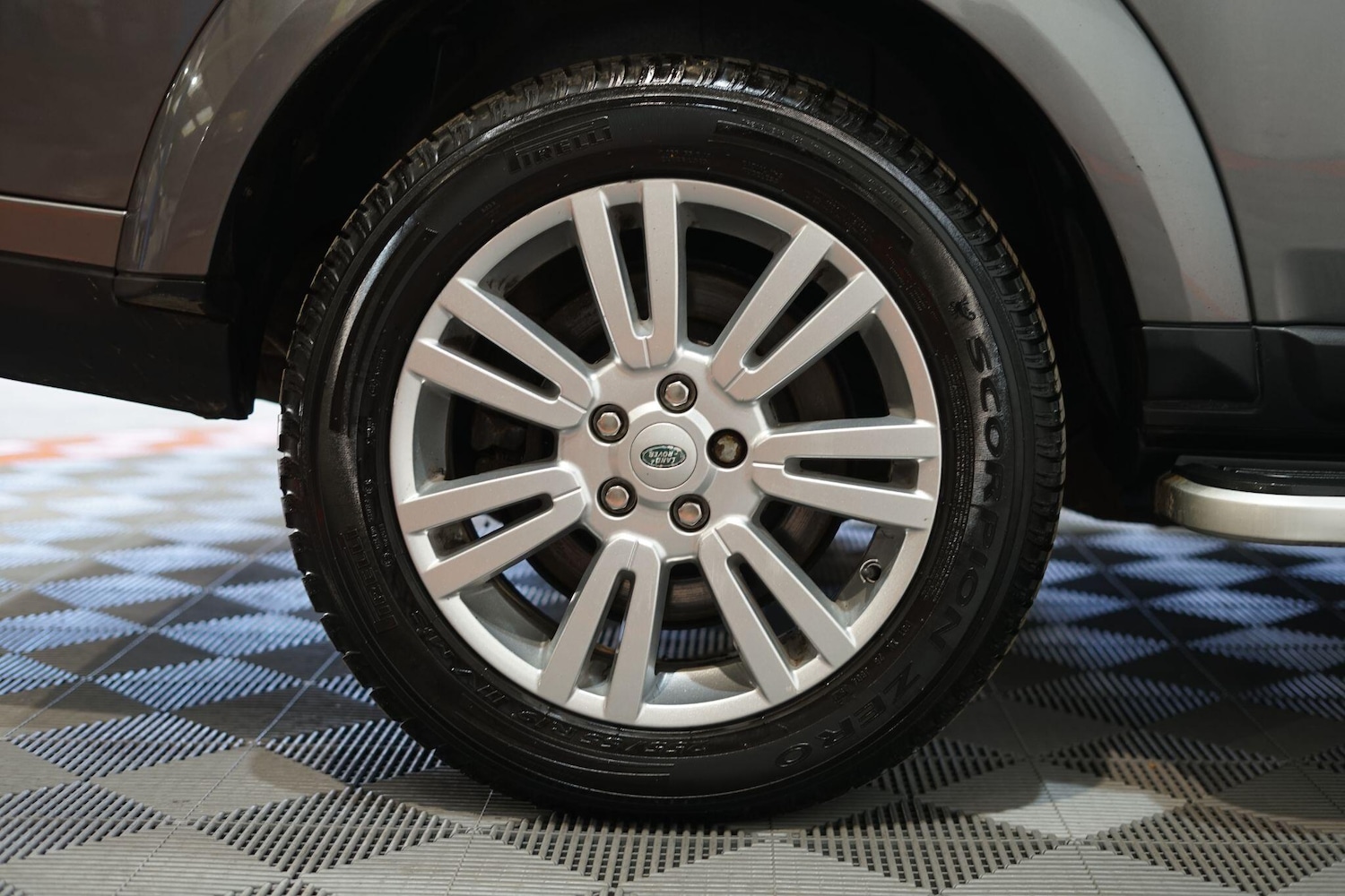 Used Land Rover Discovery 2011 for sale - 76803571: Photo 41