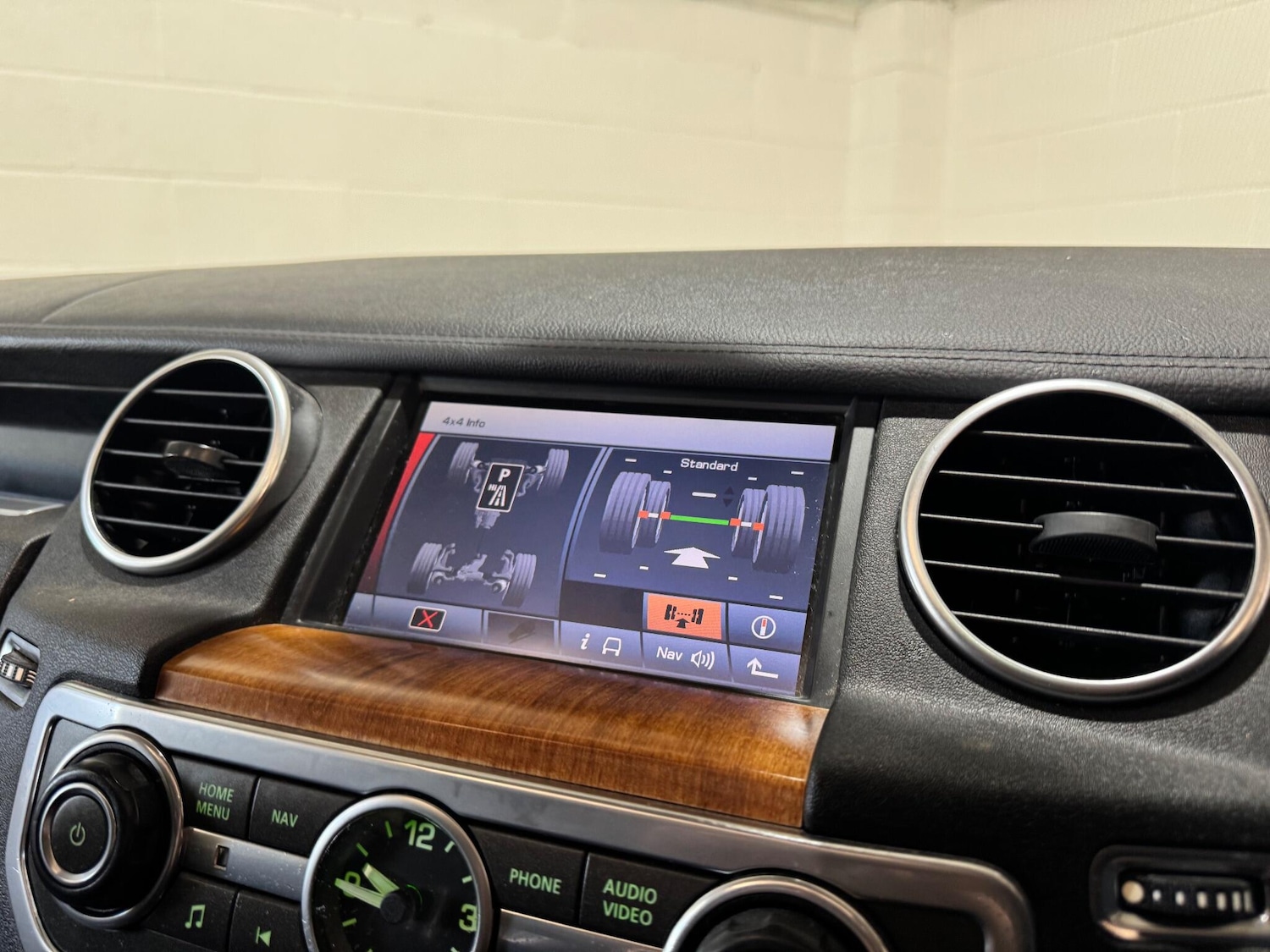 Used Land Rover Discovery 2011 for sale - 76803571: Photo 50