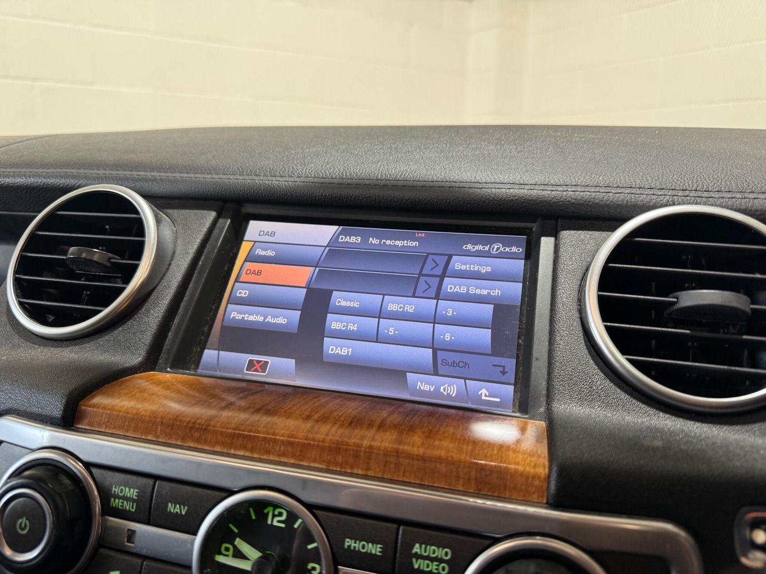 Used Land Rover Discovery 2011 for sale - 76803571: Photo 52