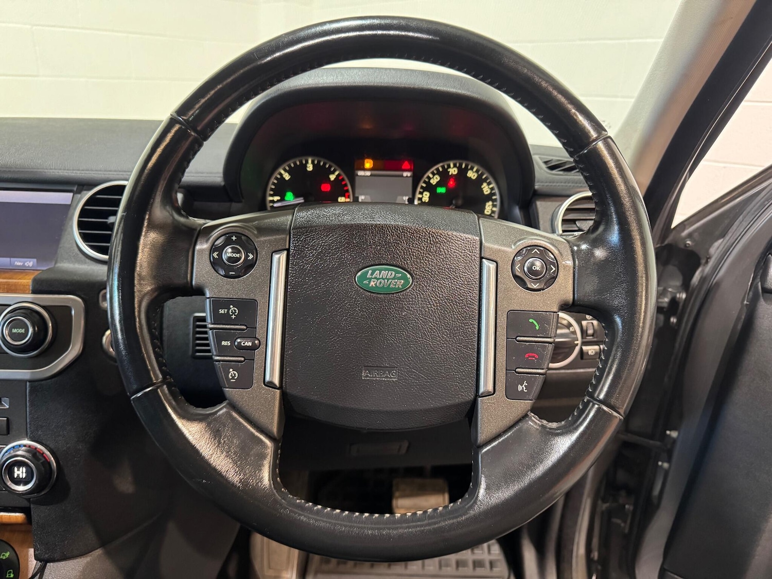 Used Land Rover Discovery 2011 for sale - 76803571: Photo 56