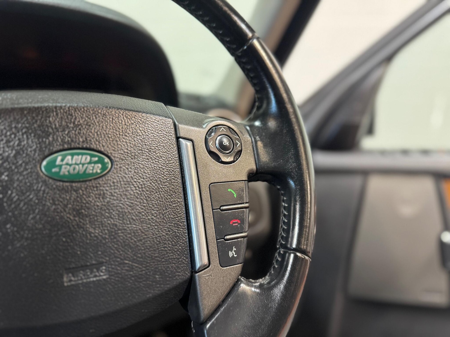 Used Land Rover Discovery 2011 for sale - 76803571: Photo 75