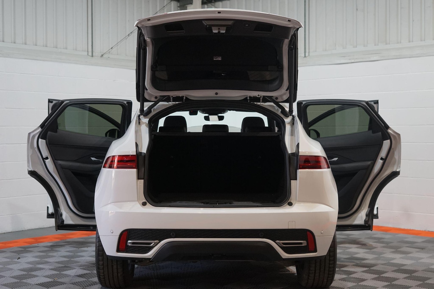 Used Jaguar E-Pace 2021 for sale - 76975431: Photo 19