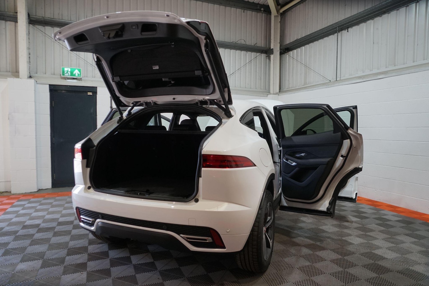 Used Jaguar E-Pace 2021 for sale - 76975431: Photo 79