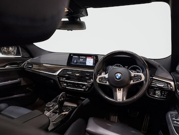 Used BMW 6 Series 2018 for sale - 79472185: Photo