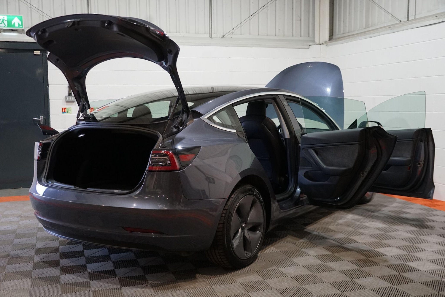 Used Tesla Model 3 2020 for sale - 77722903: Photo 19