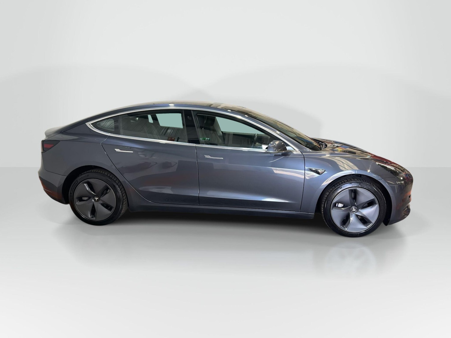 Used Tesla Model 3 2020 for sale - 77722903: Photo 2