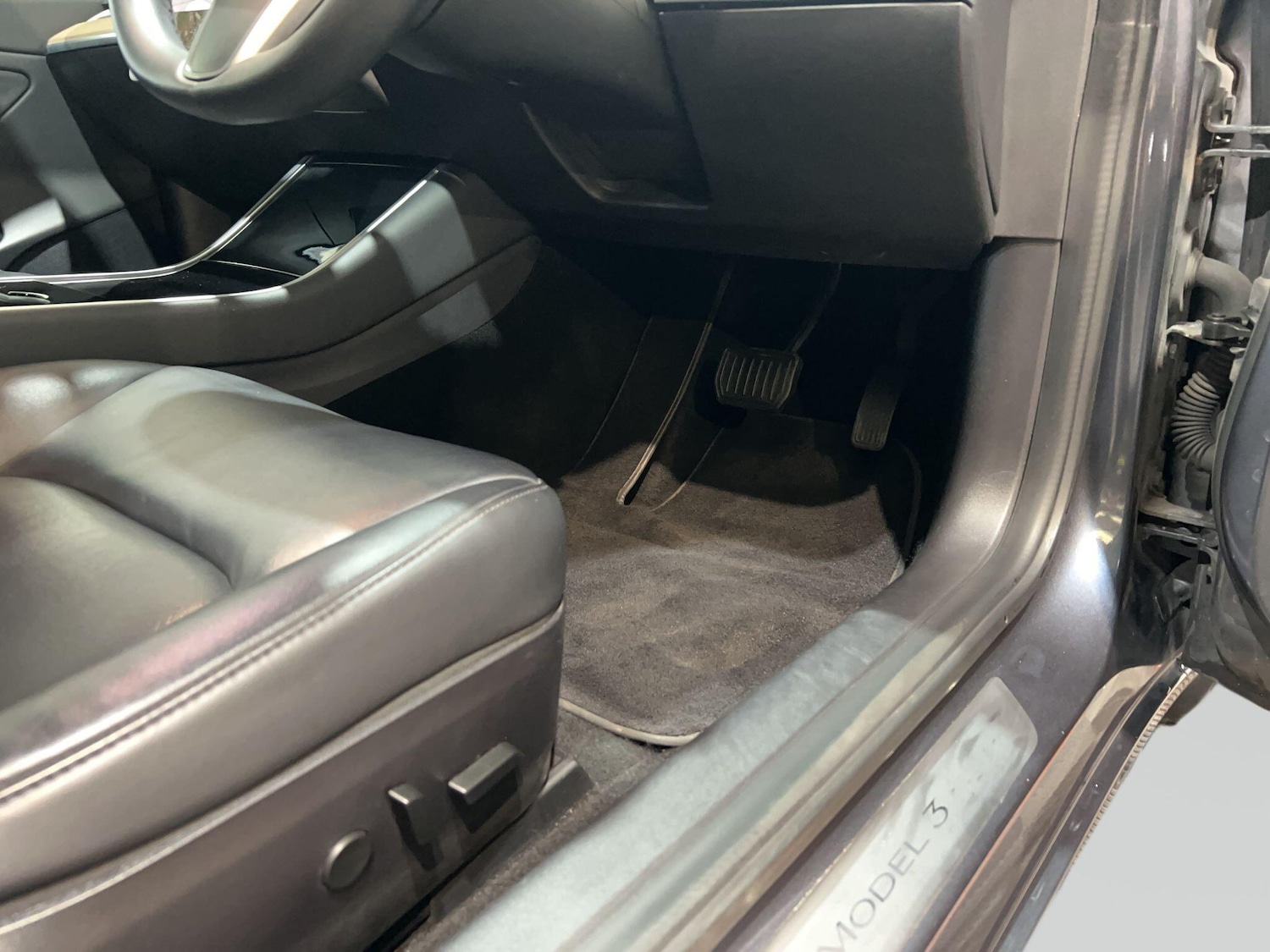 Used Tesla Model 3 2020 for sale - 77722903: Photo 64