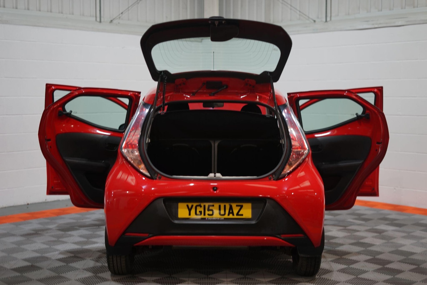 Used Toyota AYGO 2015 for sale - 76803543: Photo 14