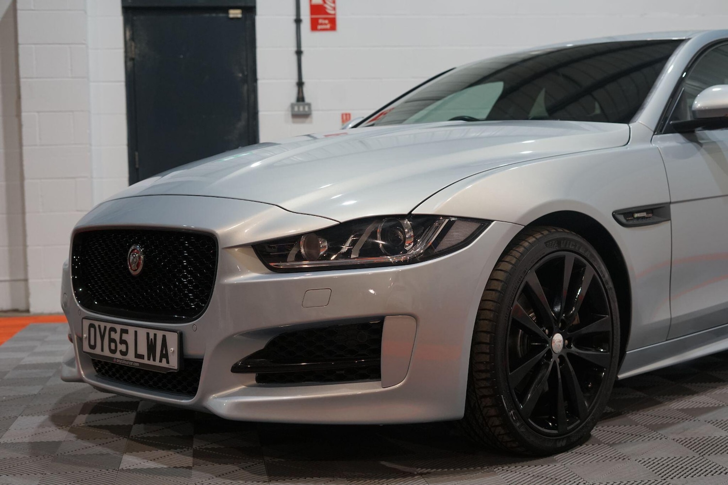 Used Jaguar XE 2015 for sale - 76803562: Photo 13