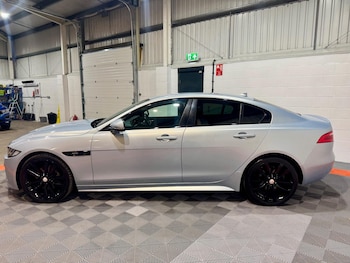 Used Jaguar XE 2015 for sale - 76803562: Photo