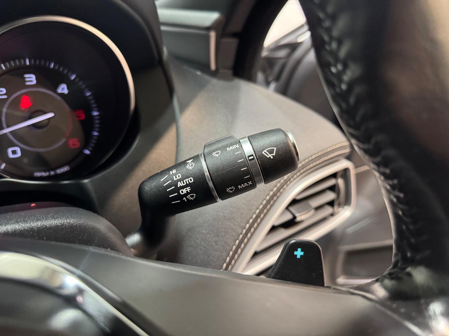 Used Jaguar XE 2015 for sale - 76803562: Photo 36