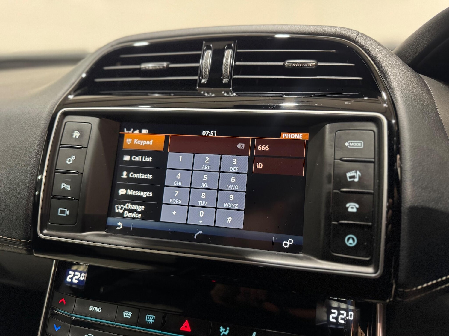 Used Jaguar XE 2015 for sale - 76803562: Photo 44