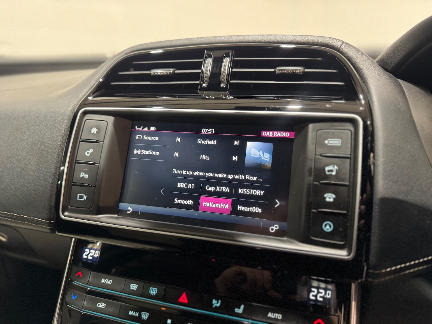 Used Jaguar XE 2015 for sale - 76803562: Photo 48