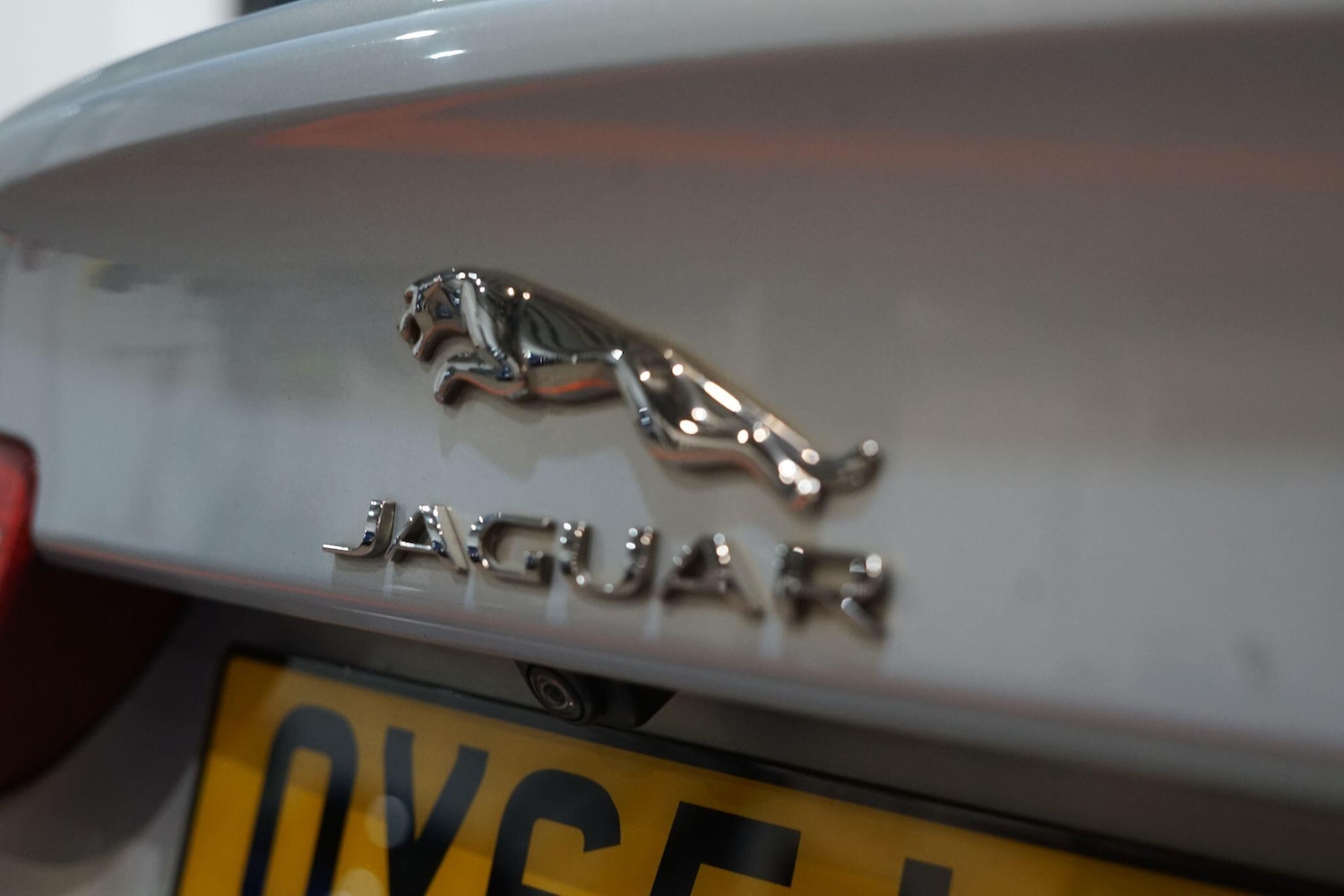 Used Jaguar XE 2015 for sale - 76803562: Photo 60