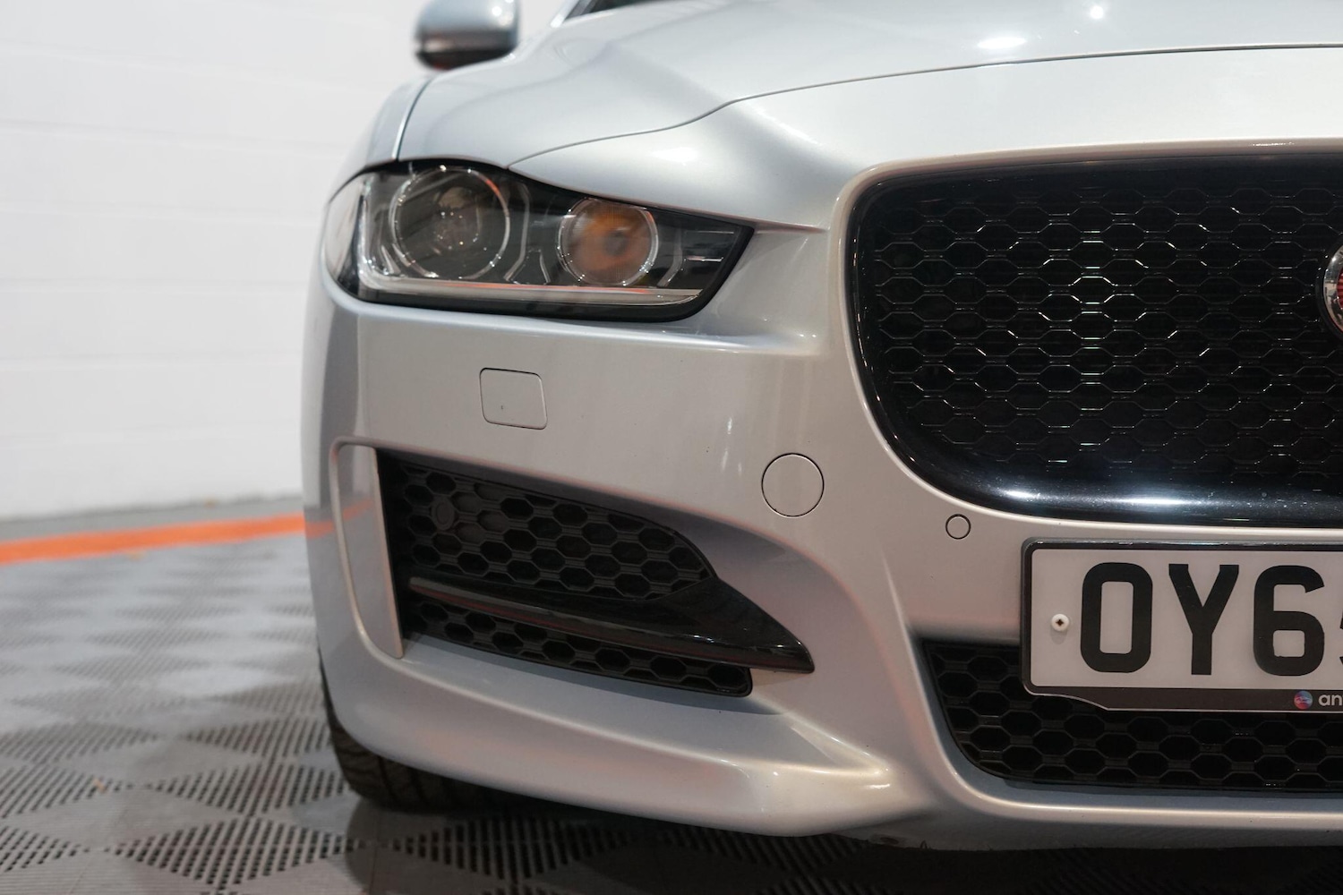 Used Jaguar XE 2015 for sale - 76803562: Photo 63